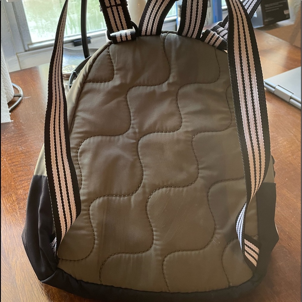 Mini ADIDAS backpack - Picture 2 of 3